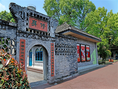 1760577471911466873870.jpg 成都康禮外國(guó)語(yǔ)學(xué)校1.jpg