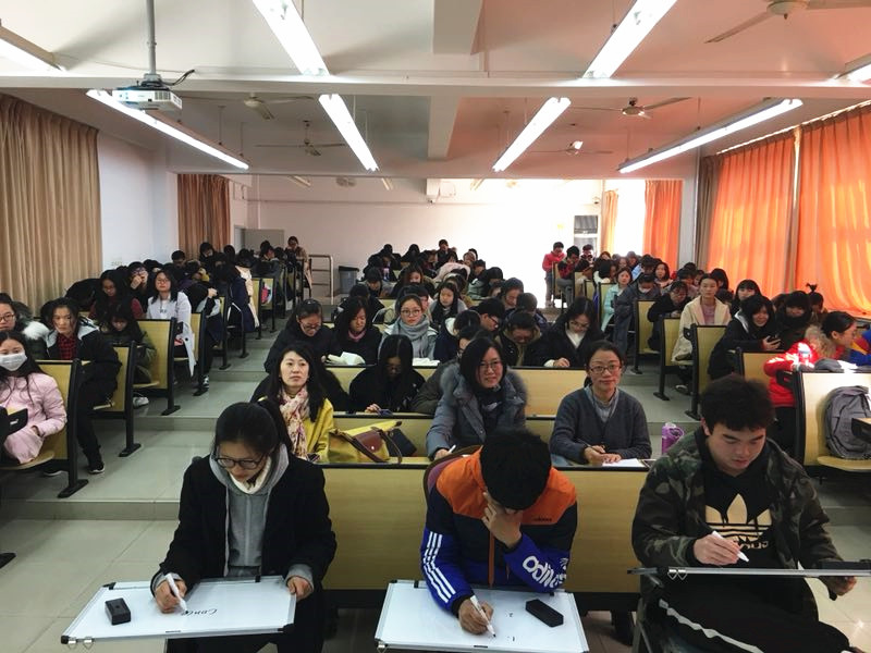 上海旅專旅游外語學(xué)院旅游英語專業(yè)開展生產(chǎn)性實(shí)訓(xùn)活動