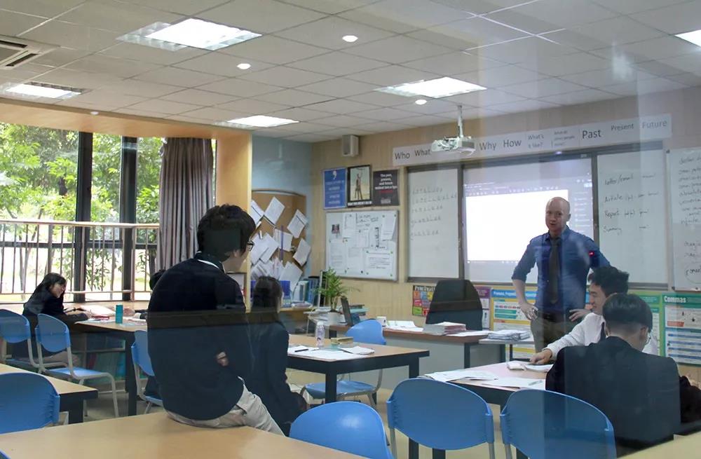 牛津國際公學(xué)成都學(xué)校