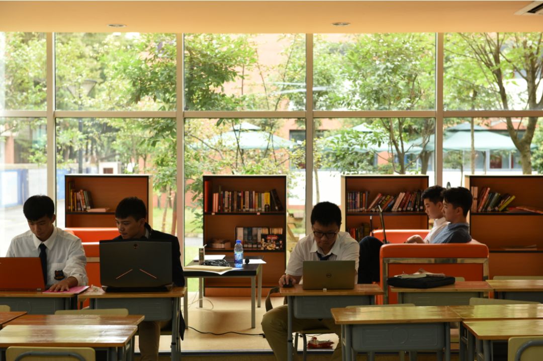 牛津國際公學(xué)成都學(xué)校