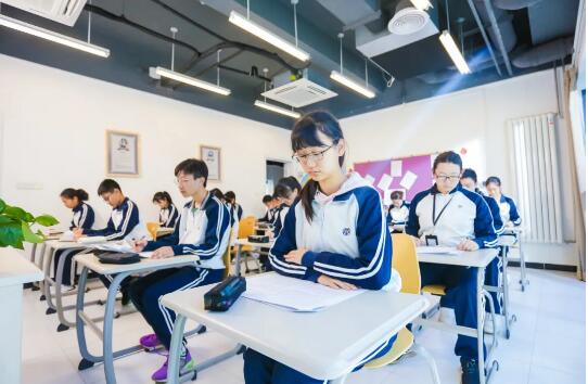 北京四中國際課程佳蓮校區(qū)