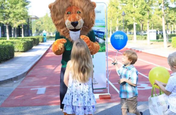 青苗國際雙語學校