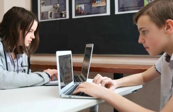 青苗國際雙語學(xué)校