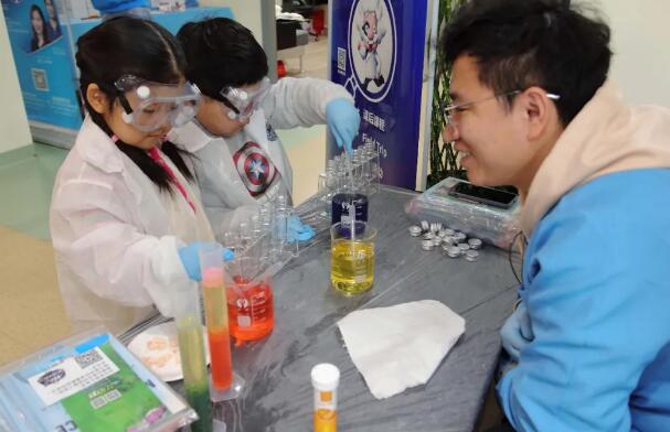 青苗國際雙語學校