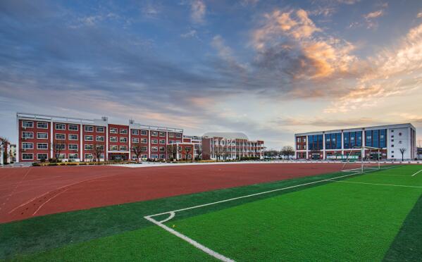 天津私立學(xué)校校園環(huán)境