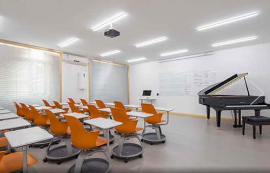 中央音樂學(xué)院鼎石實(shí)驗(yàn)學(xué)校