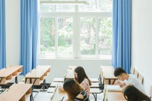 安徽外國(guó)語(yǔ)學(xué)院繼續(xù)教育學(xué)院是干什么的？