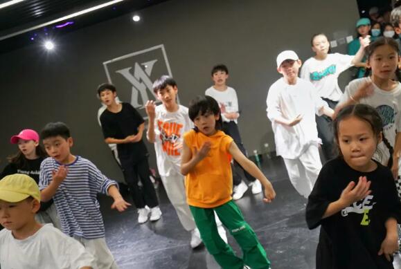 啟明星雙語學(xué)校