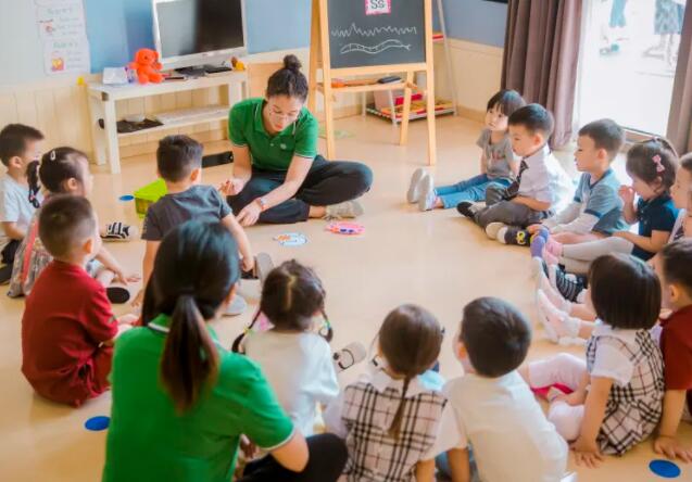 青苗國際幼兒園