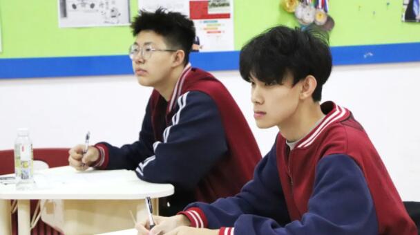 北京力邁中美國(guó)際學(xué)校