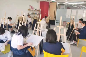 新東方斯芬克藝術(shù)高中