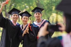 哈爾濱工程大學(xué)繼續(xù)教育學(xué)院空乘專(zhuān)業(yè)的學(xué)費(fèi)多少，口碑怎樣？