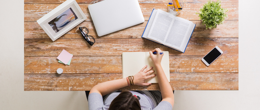 讀完初中讀職校學網(wǎng)絡與新媒體專業(yè)好嗎?