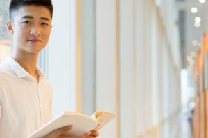 北京印刷學(xué)院職業(yè)與繼續(xù)教育學(xué)院高起本專業(yè)有哪些？