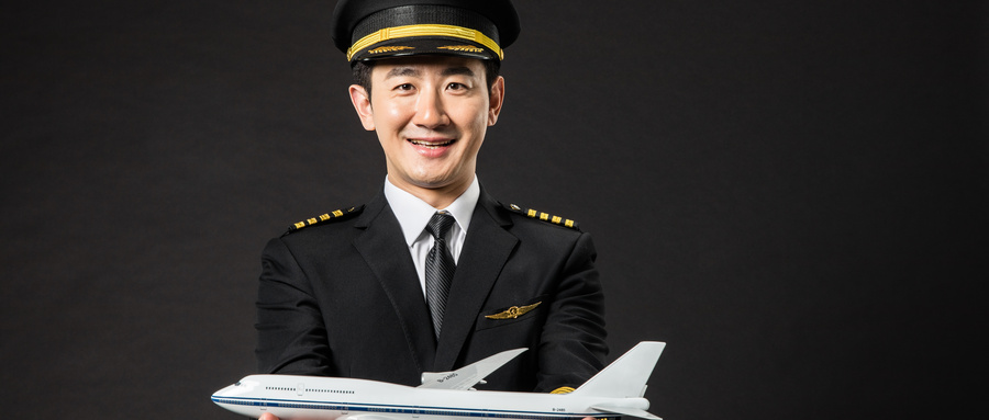 參加普通高考可以報(bào)航空服務(wù)專業(yè)嗎?