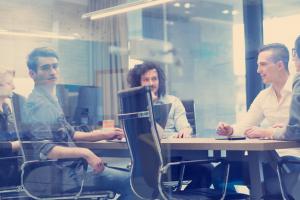 ӋC(j)(yng)üg(sh)I(y)󌣌W(xu)УЩ