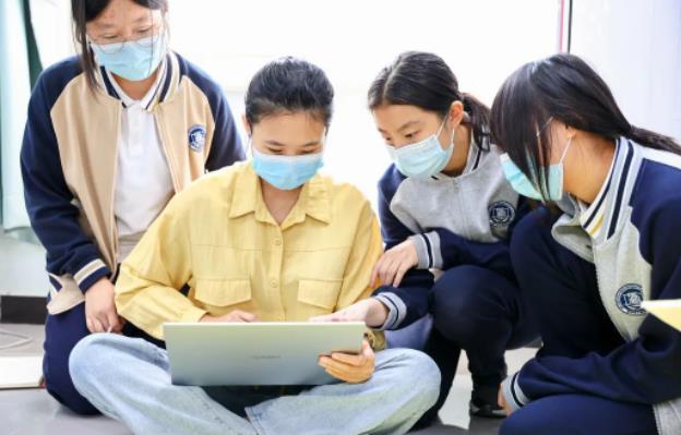 2023-2024年北京新府學(xué)外國(guó)語(yǔ)學(xué)校(國(guó)內(nèi)班)高中部入學(xué)申請(qǐng)與招生計(jì)劃發(fā)布