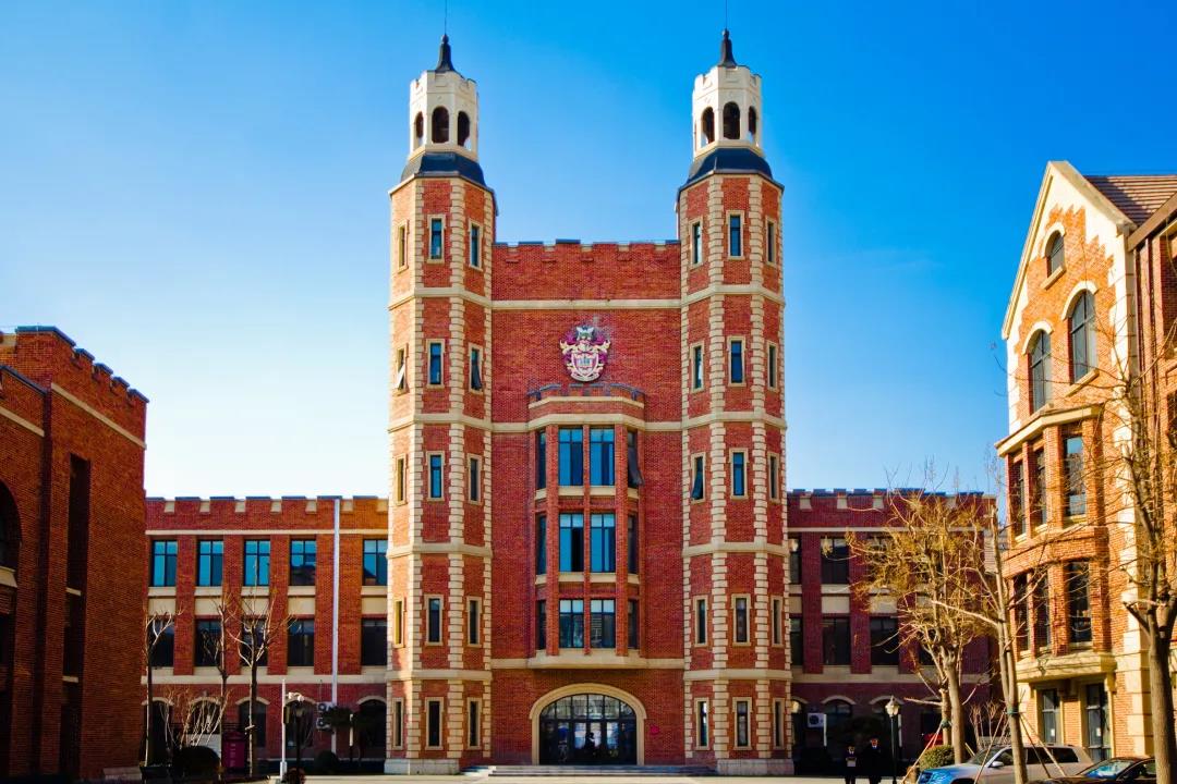 天津黑利伯瑞個(gè)國(guó)際學(xué)校