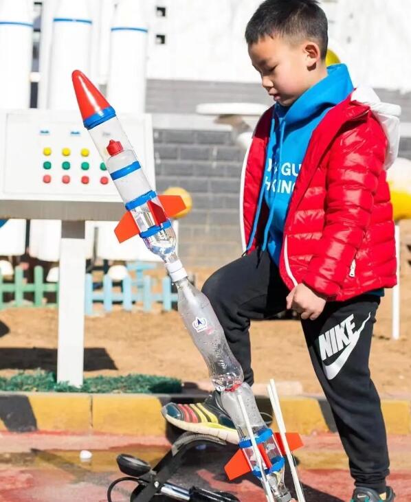 青苗學(xué)校數(shù)理探索營(yíng)