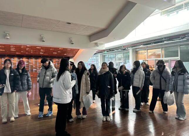 北京新府學(xué)外國(guó)語(yǔ)學(xué)校高中部韓國(guó)研學(xué)