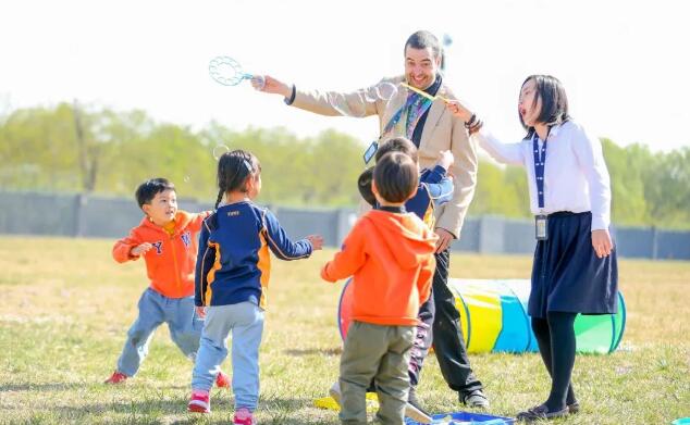 耀華國際教育學校北京亦莊校區(qū)雙語教育