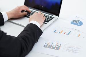 W(xu)Ј(chng)I(yng)N(xio)(zhun)I(y)Ժҹ᣿