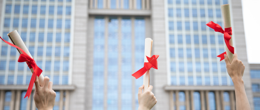 C(j)һwg(sh)I(y)һC(j)е늚⹤ԄӻϢg(sh)һwĽW(xu)ܵԽԽ࿼ͼLP(gun)עںӱʡSI(y)ԄӻĿٰl(f)չC(j)һwg(sh)I(y)󲻔ôӱʡҪM(jn)@һI(y)Ҫ_(d)ӵȡ?jn)?sh)ČĶM(jn)з̽ӑ