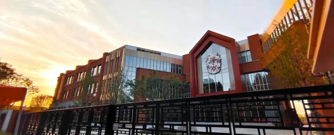 北京德閎 學(xué)校