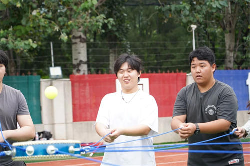 北京東方紅學(xué)校明德學(xué)院運(yùn)動(dòng)會(huì)