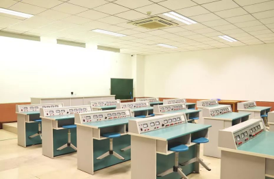 三河市燕橋?qū)W校