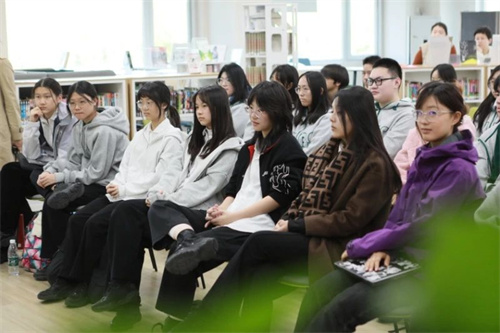 WǰWϵDr. Essex LWУ