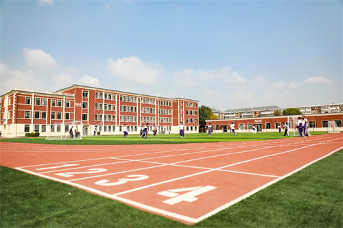 天津津英中學(xué)已正式更名為美達(dá)菲津英中學(xué)