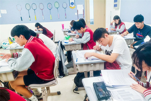 新府學(xué)高中部日本語成績