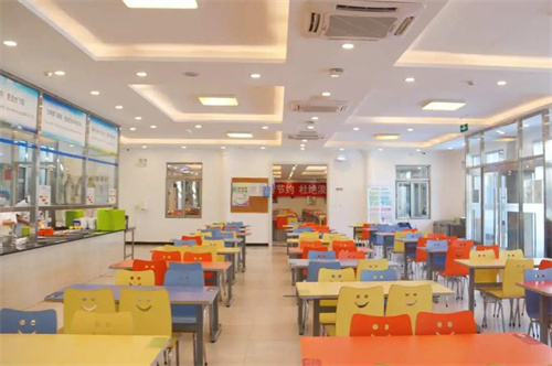 北外同文外國語學(xué)校春季0.5項(xiàng)目招生簡(jiǎn)章