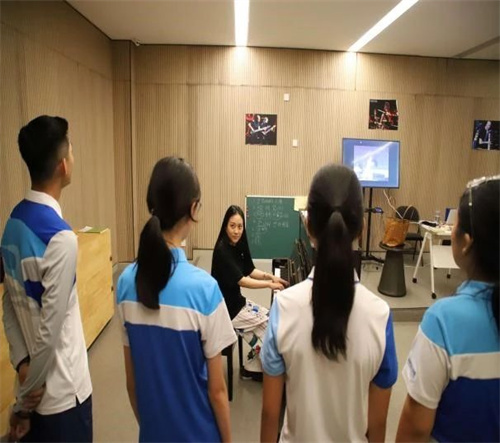 未來領(lǐng)導(dǎo)力學(xué)校中學(xué)部冬令營