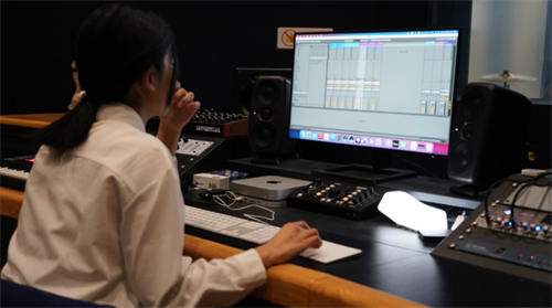 愛迪藝術(shù)高中