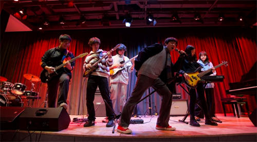 愛迪藝術(shù)高中