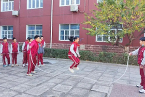 北京市豐臺區(qū)新北賦學(xué)校小學(xué)課間15分鐘活動分享：多彩課間、趣味無限！