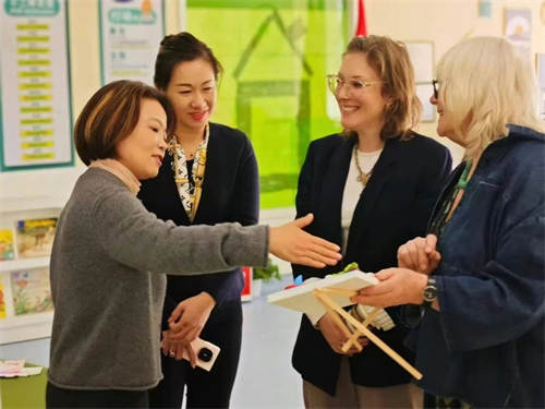 ׃@sӢίT(hu)Ӣۇ«@