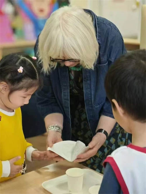 ׃@sӢίT(hu)Ӣۇ«@