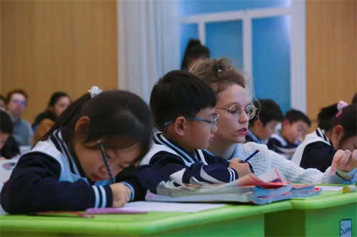 忠德學(xué)校國際部精品課