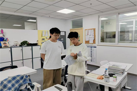 北京東方紅學校