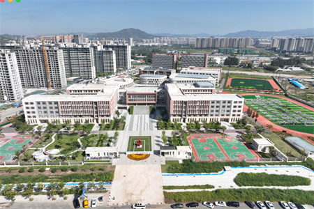 張家口未來學(xué)校