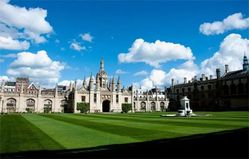 劍橋大學(xué)國王學(xué)院前副院長Rob Wallach教授來訪愛迪