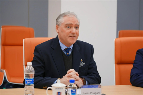 天津法耀高中AP授權(quán)簽約現(xiàn)場(chǎng)