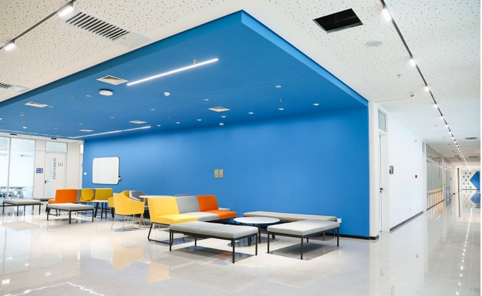 英國蔚翎學(xué)校海外學(xué)習(xí)中心學(xué)校環(huán)境