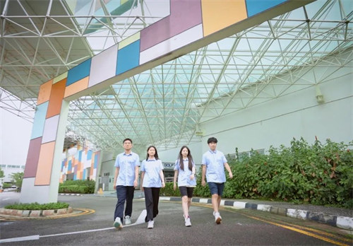 六力學(xué)校維多利亞預(yù)備課程中心校園開放日