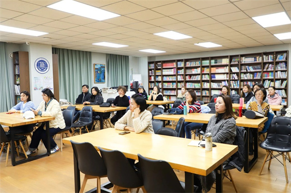 新府學(xué)心理健康教育