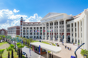 海南英雅盛彼德學(xué)校