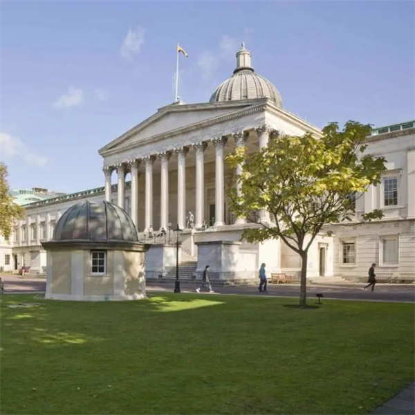 成都墨爾文學(xué)校錄取